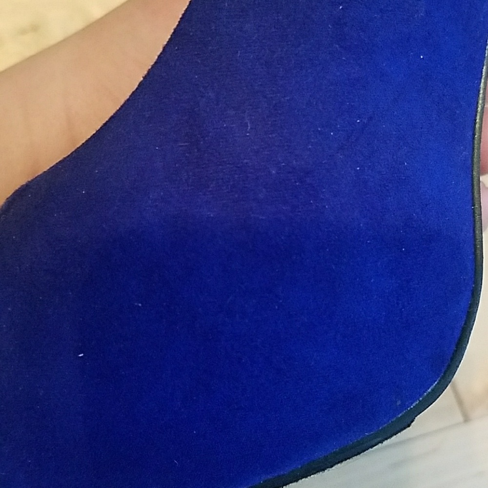 Deep Blue Heels - Picture 5 of 5